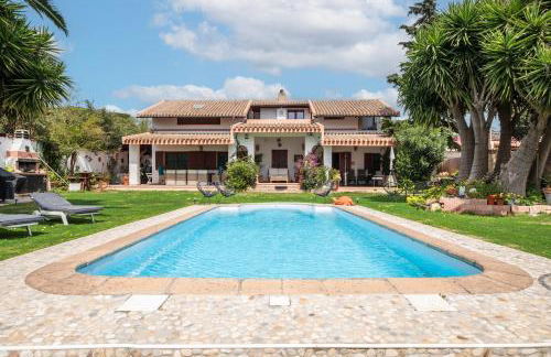 Beachfront- Private pool and design - Foto 1