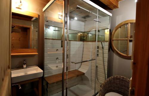 Prestigious 18 Person Chalet with Pool and Jacuzzi - Foto 19