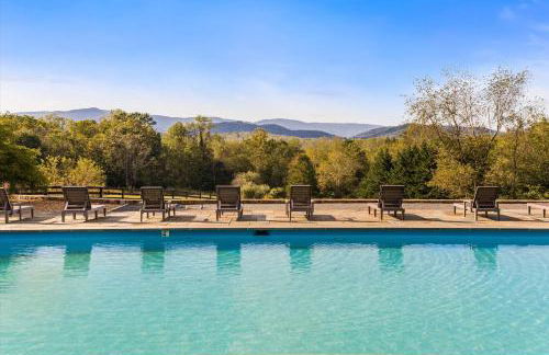 Mountain Mama Ranch - Luxury farmhouse on 200 acres with mountain views, 20mins to Shenandoah, 90mins from DC - Foto 46