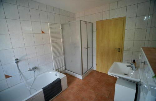 VIBE Rooms - Naturnah Parkplatz Neumarkt - - Foto 13