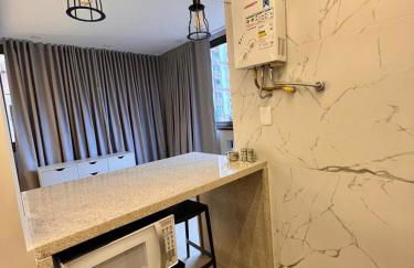 Barra Mares-apto p 4 pessoas em frente ao posto 4 Barra - Foto 9