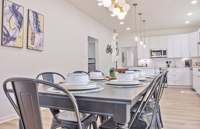Perfect Spot to Relax 4br/3ba Near Dtown Hemisfair - Foto 55
