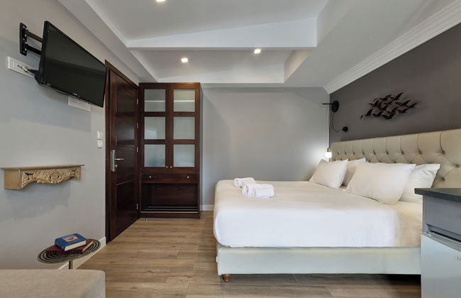 Nival Luxury Suites - Photo 14