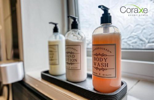 3 Bedroom Blissful Living for Contractors and Families by Coraxe Short Stays - Photo 5