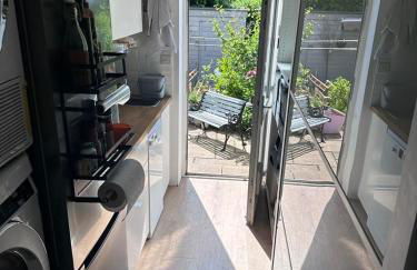 Peaceful and Stylish Garden Flat Close to Transport and City Centre - Foto 2
