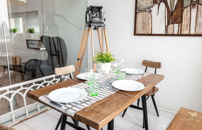 2ndhomes Gorgeous & Unique Top Floor Apt - Foto 9