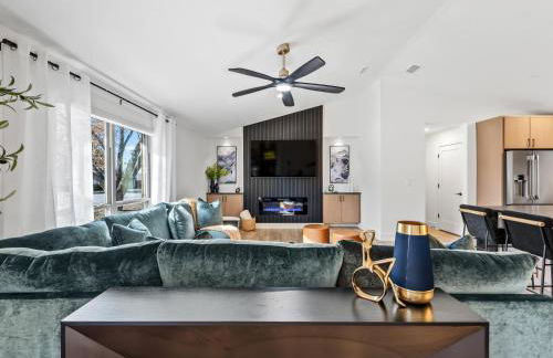 Amelia's Corner Game Room Fire Pit Hot Tub - Foto 1