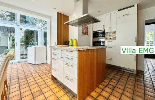 Luxus Ferienhaus Villa EMG Emsdetten nah Münster, Osnabrück, Rheine für Familien Gruppen bis 17 Personen, Pool, Whirlpool, Garten, Kamin, 6SZ - Foto 34