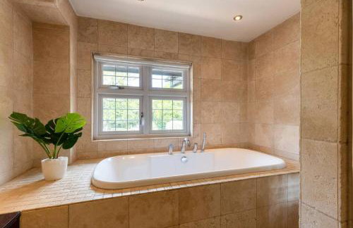 Large Villa Mansion With Pool House & Tennis Court - Foto 51