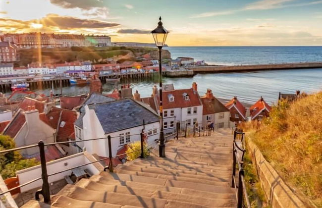 6m Emperor Tent, Near Whitby, With log Burner - Foto 11