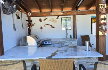 Villa Azalea 4BR Private Heated Pool Outdoor Kitchen Game Room Pet Friendly Near Beach - Foto 11