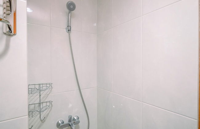 Restful and Tidy Studio at Evenciio Margonda Apartment - Foto 7