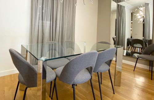 Spacious Elegant on Avenue Diagonal By MyRentalHost - Photo 37