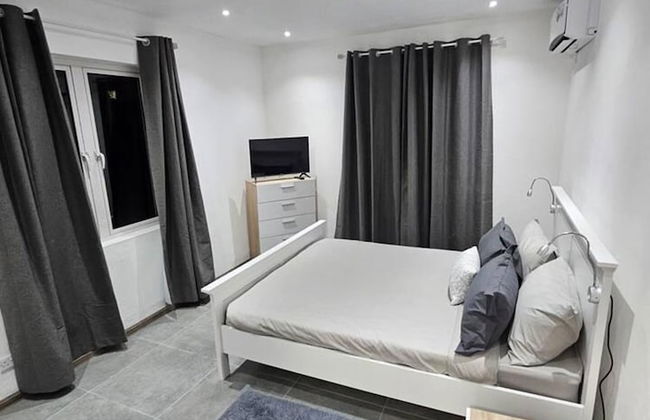 Rooftop Garden Jacuzzi Luxury Villa - Photo 3