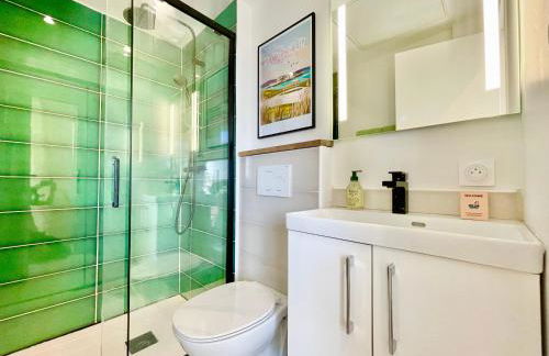 Le Phare Ouest - 80 m De La Mer - Vue Océan Sur Le Balcon - Entièrement Rénové - Internet Haut Débit - NOUVEAU - Foto 5