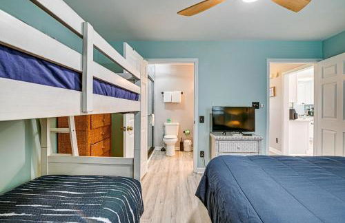 Walk to Ocean Surfside Beach Gem with Private Pool - Foto 12