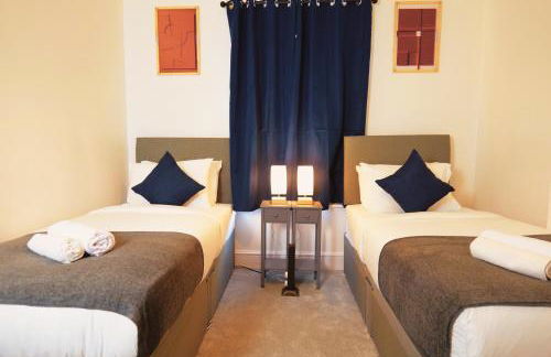 Town Centre House with parking, Wi-Fi - Foto 10