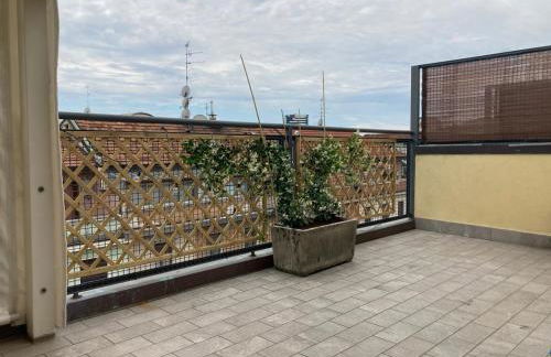 Monolocale con ampio terrazzo - Foto 2