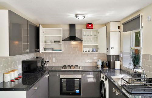 Thames Family Retreat, 2 bed house, Sleeps 6, with Parking and Garden - Foto 20