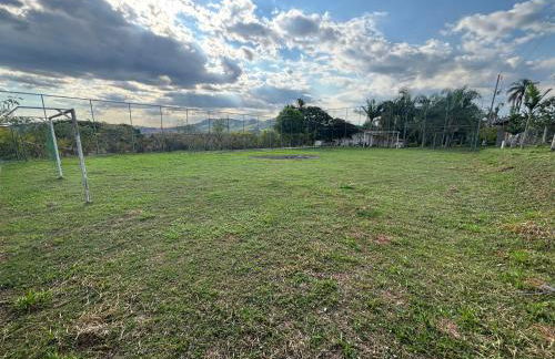 Chácara das Palmeiras - Piscina, Churrasqueira e Campo - Foto 7