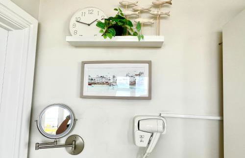 Beachfront Studio Direct Sea Views Air Conditioning Compact Coastal Crib - Foto 15