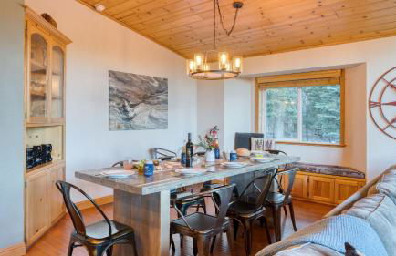 Golden Summit by AvantStay Stunning Secluded Cabin w Access to Tahoe Donner - Foto 4