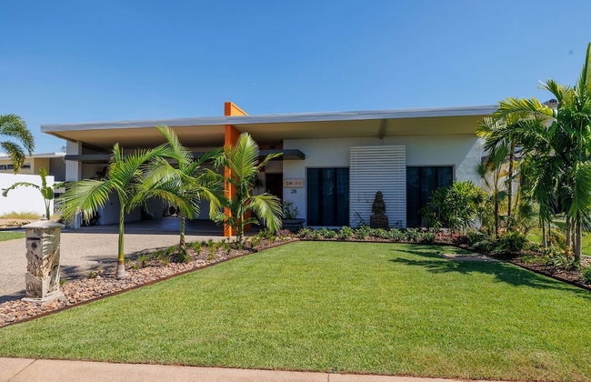 Water-front Paradise Pool - BBQ - Balcony Dining - Foto 22