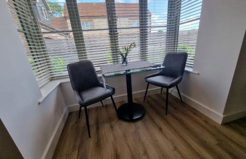 Blundens Holiday Lets - Kellingley - Photo 9