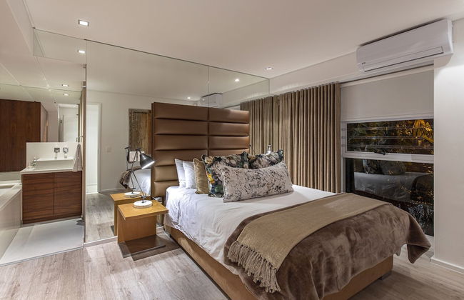 Clifton YOLO Spaces – Clifton Beachfront Penthouse - Photo 11