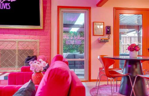 Girly+Godly+Gritty+Graceful+Pool+Pink+VeryPlayful - Foto 38