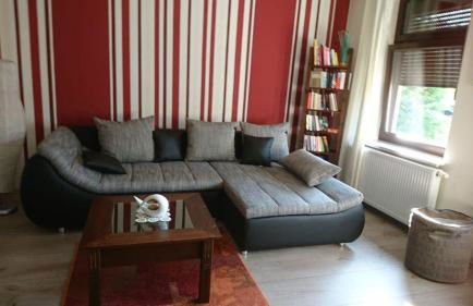 Hansis Lodge - Photo 3