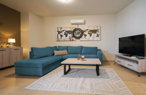 Theo and MS Luxurious Apartments by Filos Inc - Foto 44