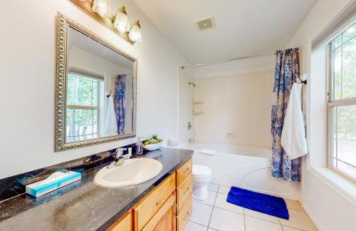 Hike, Golf and Explore Driggs Home with Patio and Grill - Foto 18