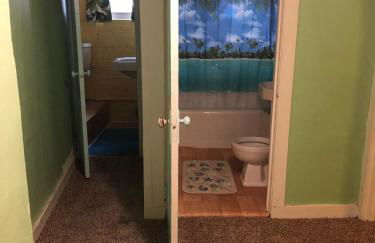 Rustic BEACH FRONT Basement Apt, Pet Friendly Wi-Fi apts - Foto 20