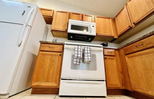 Spacious, Open Layout And Pool Relaxation! - Foto 25