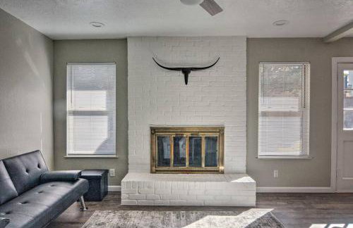 Modern Mountainside House - Photo 1