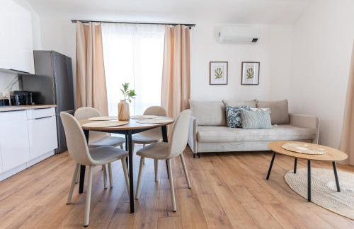 LUBAVA apartment z garażem podziemnym i klimatyzacją, Netflix, TV55', winda - Foto 11