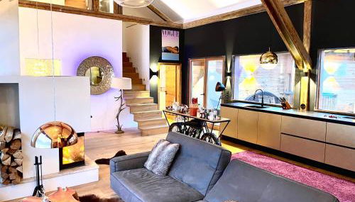 stylische Alpenlounge mit Pool, Blockhaus-Sauna und Jacuzzi für bis zu 12 Personen - Foto 4