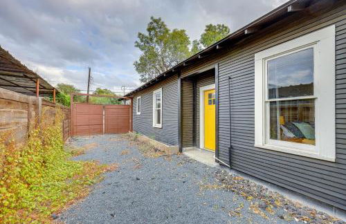 about 2 Mi to Dtwn San Antonio Comfy Home with Yard! - Foto 25