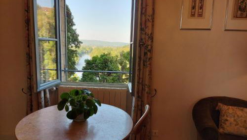 La Treille, maison de charme au coeur de Beynac - Foto 3