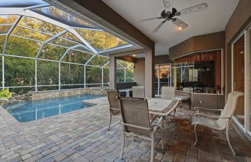 Charming 3BR Oasis Comfort, Pool & Sunshine home - Foto 14