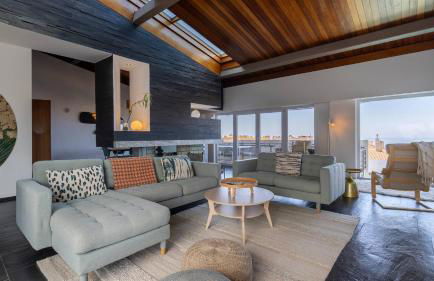 Estoril Oceanview Villa - Photo 1