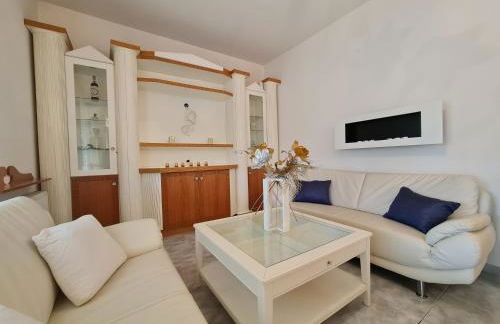 Myrtia Guest House - Photo 48