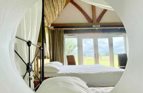 House on the Brooks Self catering Holiday let South Downs West Sussex Sleeps 14 - Foto 21