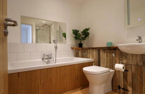 No. 28 Contemporary beach side property with sea views - Foto 22