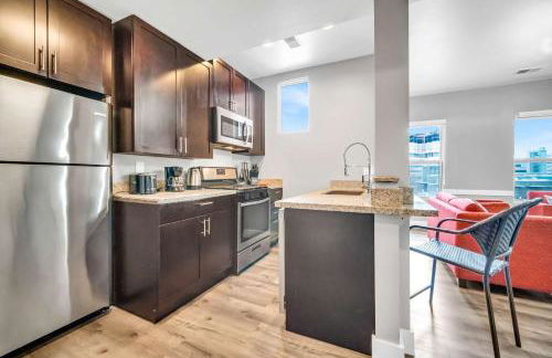 Cle Suites 2BR 1BA 5 min Walk to Cle Clinic #9 - Foto 4