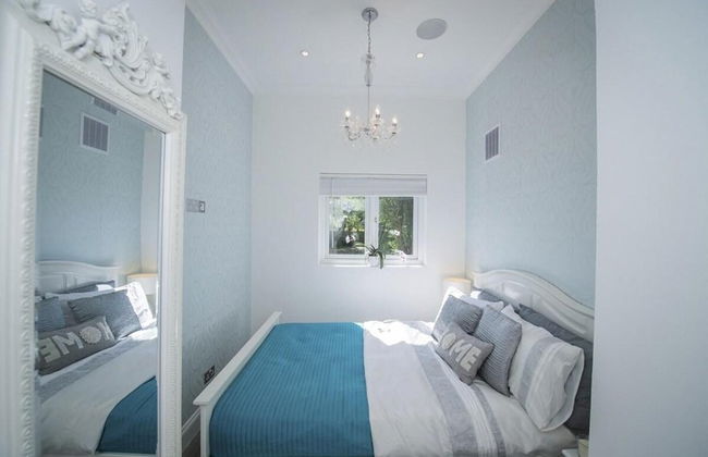 Spacious 2-bedroom Flat With 3 Beds in Ealing, W5 - Foto 3