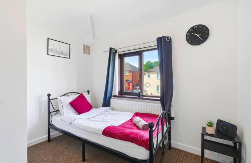 Cosy 4 Bedroom Birmingham - Foto 24