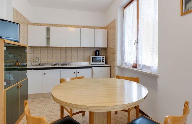 Belvilla by OYO Gianni B Four Plus One - Foto 7