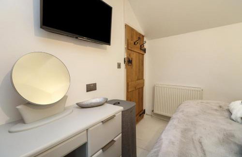 Bumblebee Cottage - Foto 19